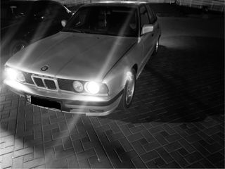 BMW 5 Series foto 3