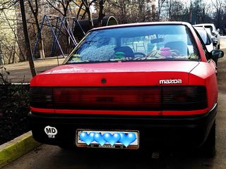 Mazda 323 foto 3