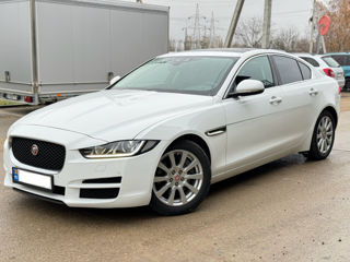 Jaguar XE foto 3