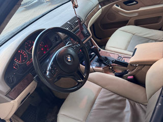 BMW 5 Series foto 7