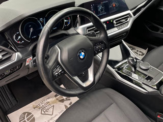 BMW 3 Series foto 8