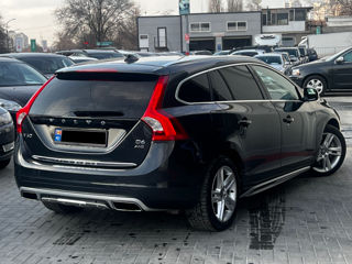 Volvo V60 foto 3