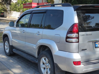 Toyota Land Cruiser Prado foto 3