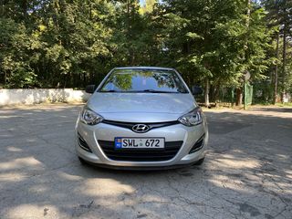 Hyundai i20 foto 1