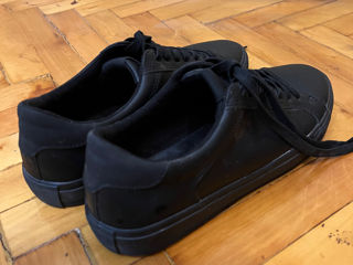 Ghete Pull&Bear negre marimea 41-42 foto 2