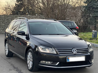 Volkswagen Passat foto 3