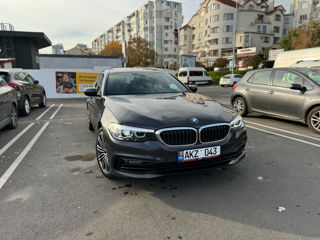 BMW 5 Series foto 3