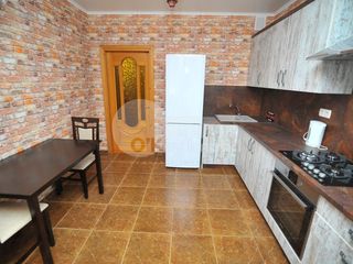 Apartament cu 2 camere, 72 m², Centru, Chișinău foto 3