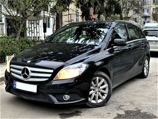 Mercedes B-Class foto 3