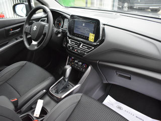 Suzuki S-Cross foto 10