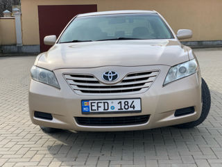 Toyota Camry foto 2