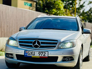 Mercedes C-Class foto 3