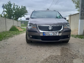 Volkswagen Touran foto 6