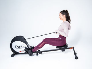 Гребной тренажер R100 от Motive Fitness