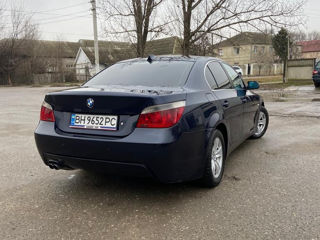 BMW 5 Series foto 3