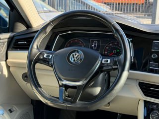 Volkswagen Jetta foto 8