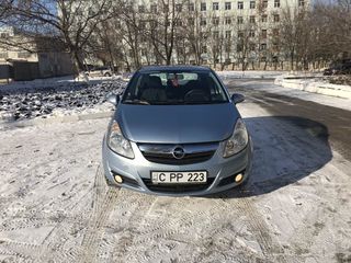 Opel Corsa foto 1