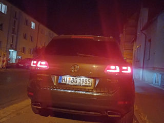 Volkswagen Touareg foto 2