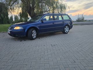 Volkswagen Passat foto 1