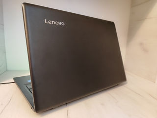 Vind notebook personal Lenovo. Stare foarte buna.