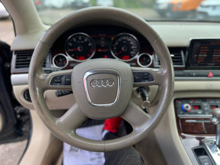 Audi A8 foto 12