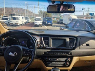 KIA Carnival foto 6