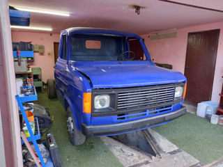 Ford foto 9