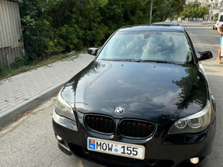 BMW 5 Series foto 2