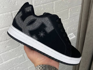 DC Sneakers Black/Grey Women's