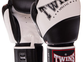 Оригинальные боксерские перчатки Twins Скидка