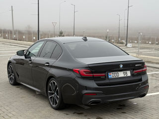 BMW 5 Series foto 7