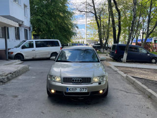 Audi A4 foto 1