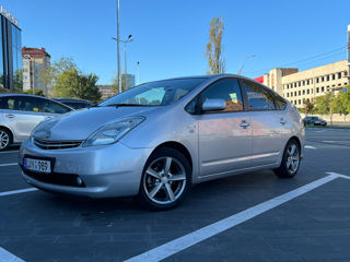 Toyota Prius foto 1