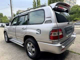 Toyota Land Cruiser фото 1