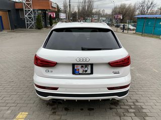 Audi Q3 foto 2