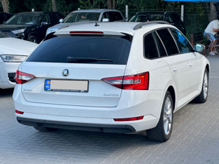 Skoda Superb foto 3