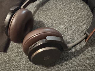 Bang & Olufsen H8 foto 3