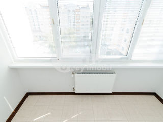 Apartament cu 3 camere, 101 m², Poșta Veche, Chișinău foto 10