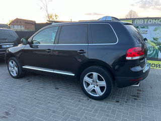 Volkswagen Touareg foto 2