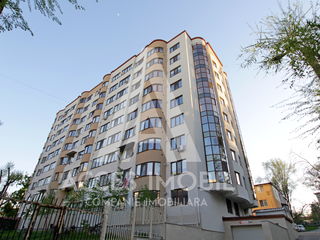 Bloc nou! Rîșcani, str. V. Badiu, 85 m2, 2 odăi+living! Loc de parcare! foto 1