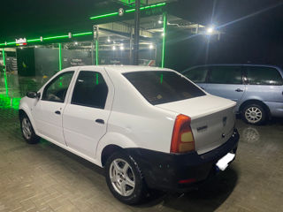 Dacia Logan foto 3