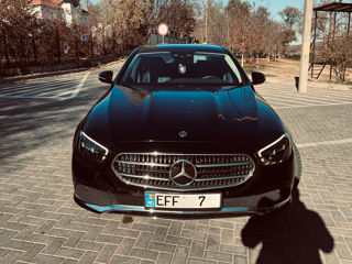 Mercedes E-Class foto 2