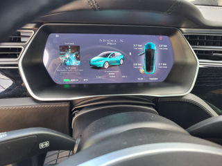 Tesla Model X foto 6