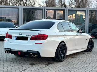 BMW 5 Series foto 4