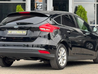 Ford Focus foto 6