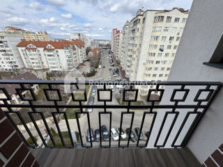 Apartament cu 3 camere, 108 m², Buiucani, Chișinău foto 6