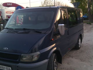 Ford Transit Connect foto 2