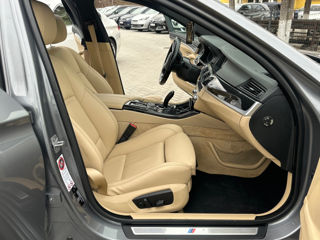 BMW 5 Series foto 16