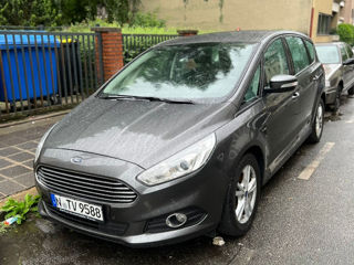 Ford S-Max foto 1