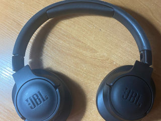 Продаю наушники JBL Tune 710 BT